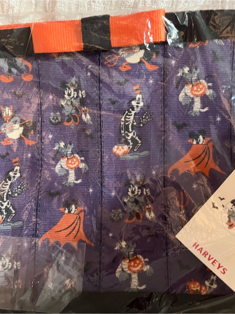 NWT Harveys x Disney Mickey and Friends Bow Clutch - Picture 8 of 10